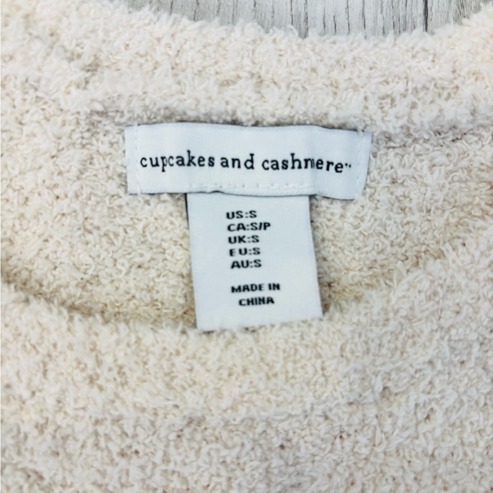Cupcakes & Cashmere Cream Tank Top and Shorts Loungewear Set Small - Picture 4 of 8